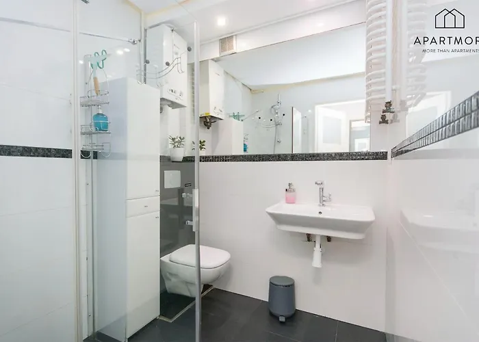 Old Town By Apartmore Danzica