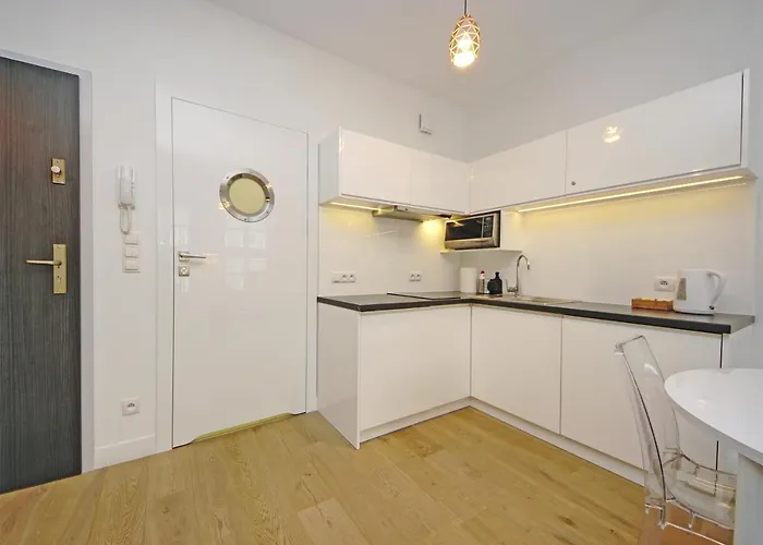 Old Town By Apartmore Danzica